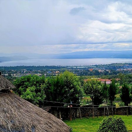 Apex Resort Nakuru Eksteriør billede
