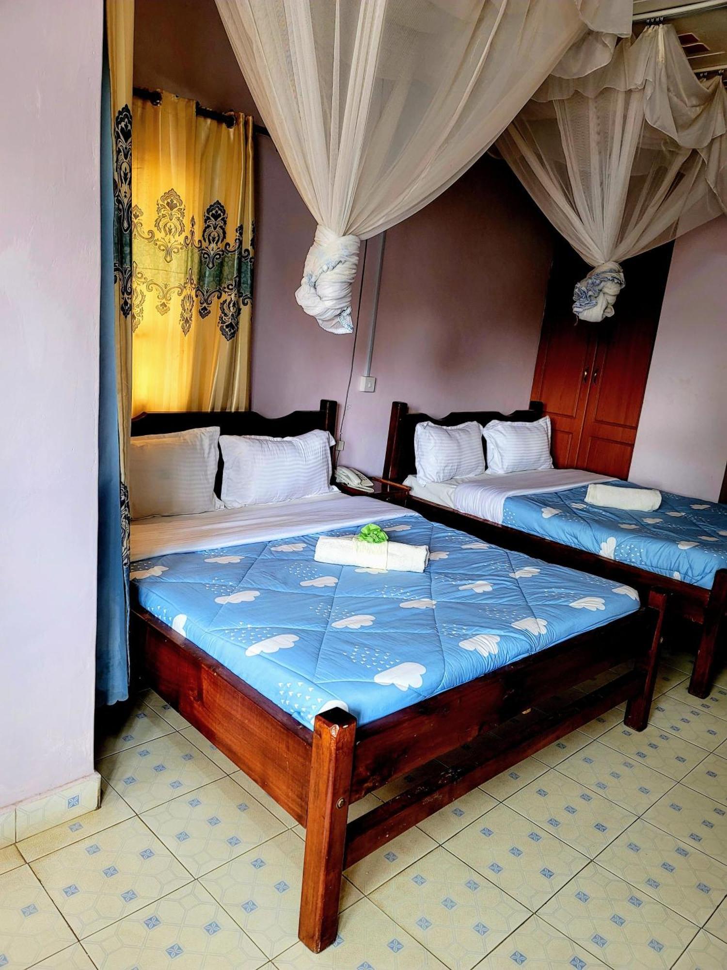 Apex Resort Nakuru Eksteriør billede