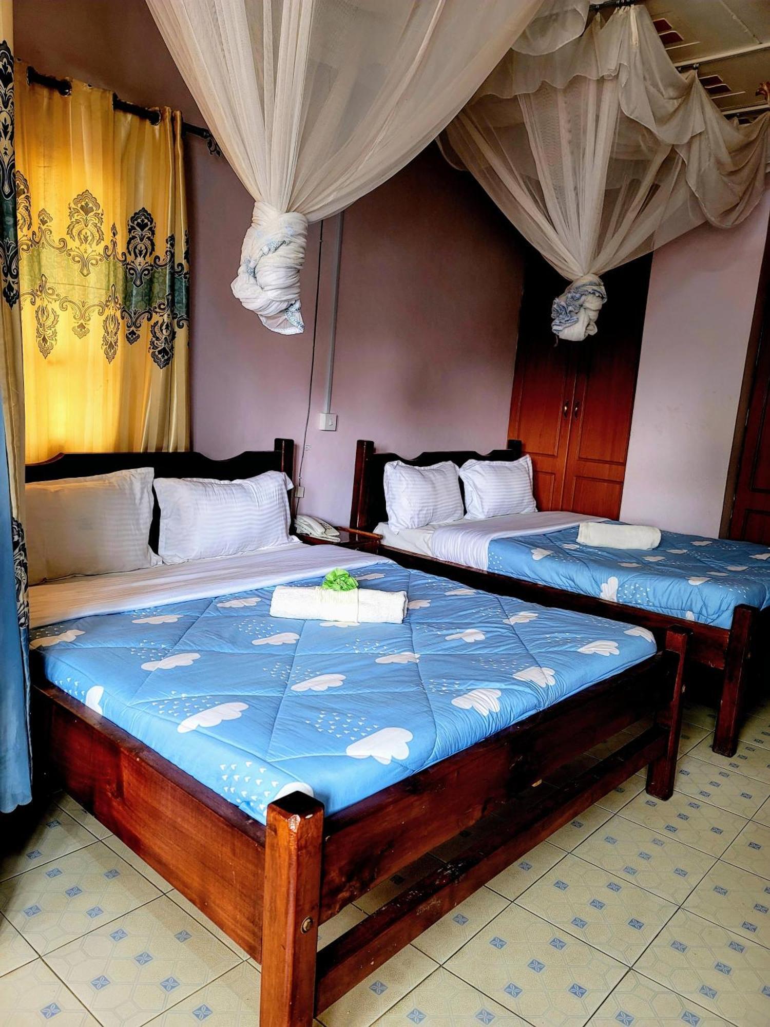 Apex Resort Nakuru Eksteriør billede