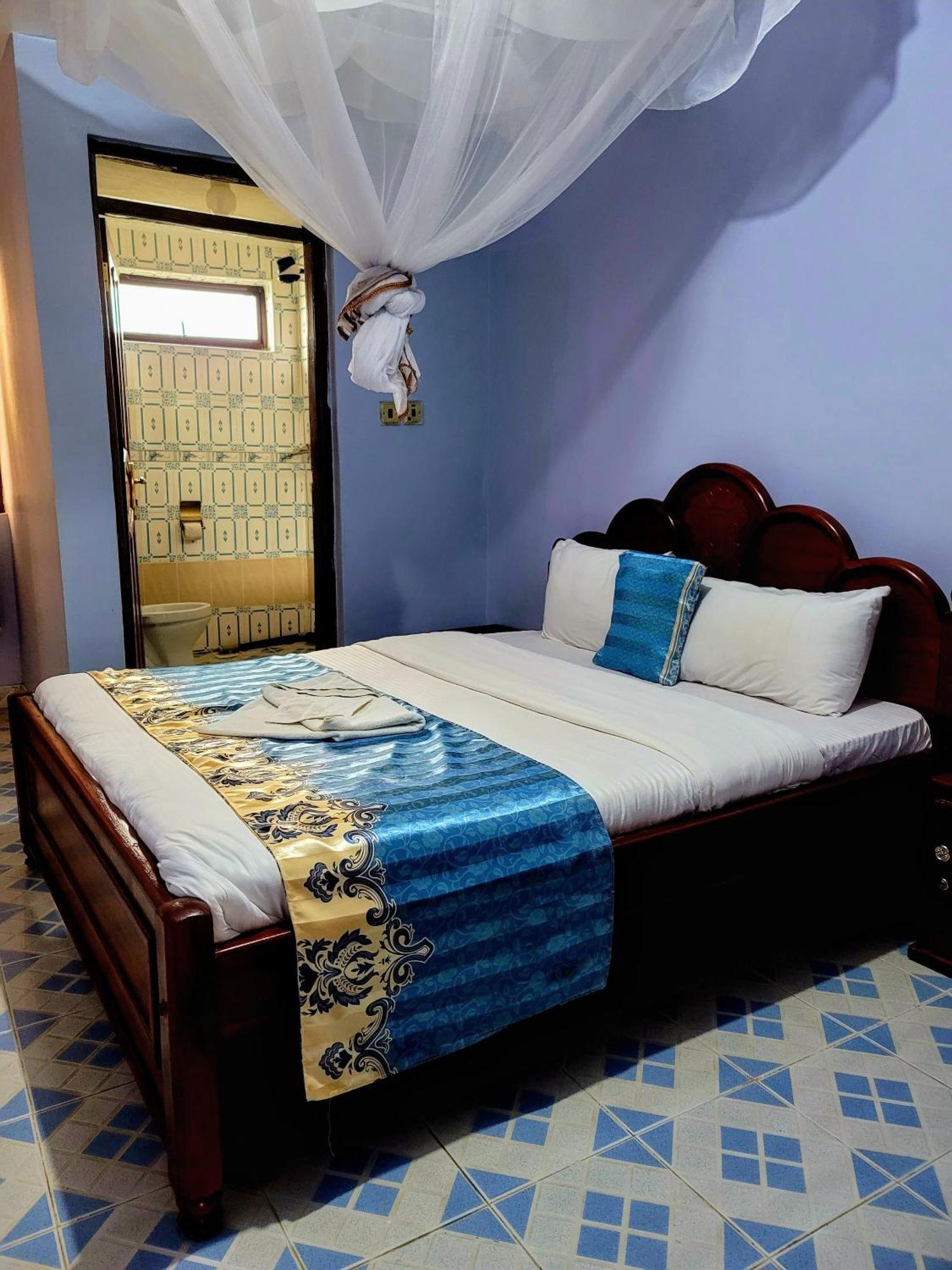 Apex Resort Nakuru Eksteriør billede