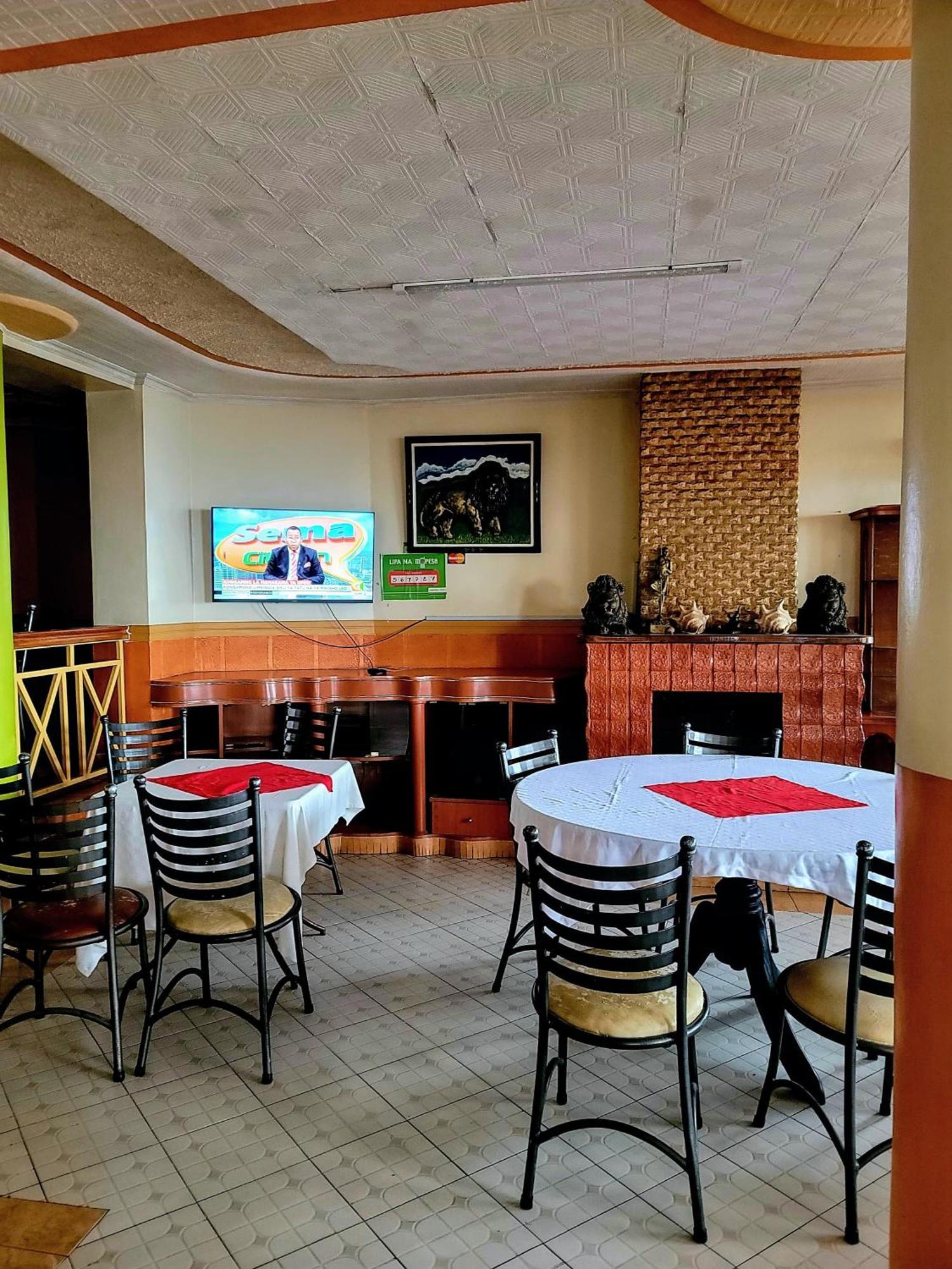 Apex Resort Nakuru Eksteriør billede