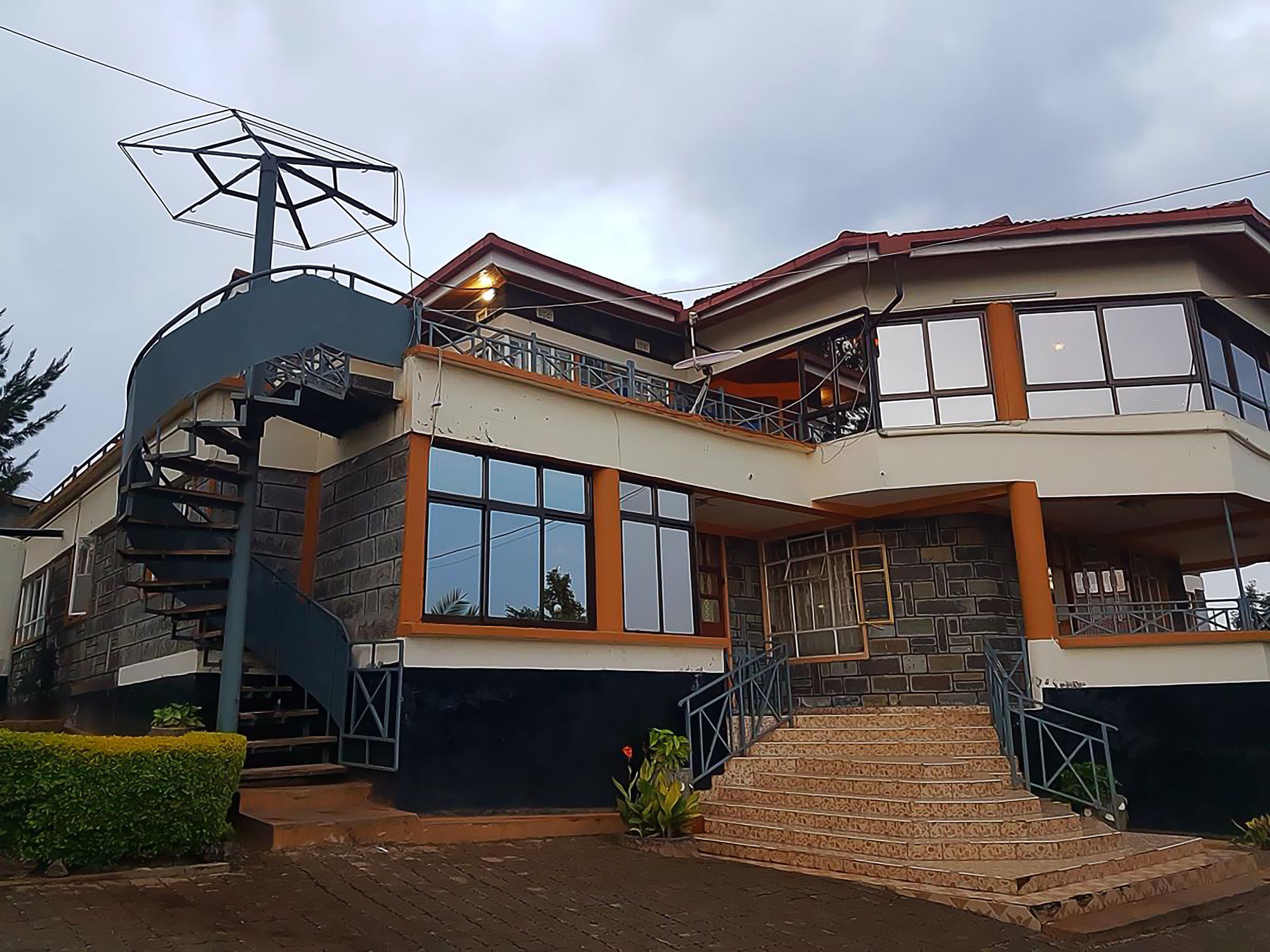 Apex Resort Nakuru Eksteriør billede